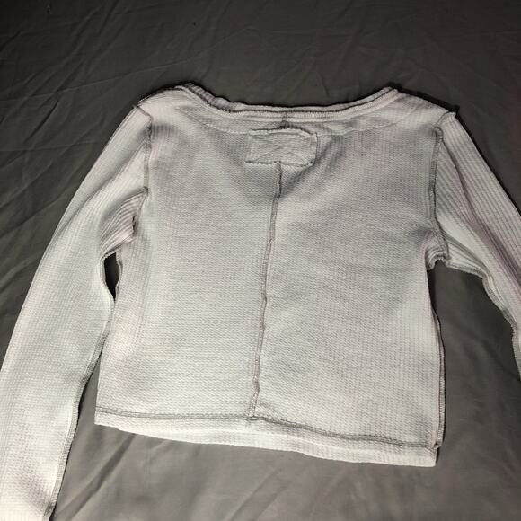 We The Free Crop Top Long Sleeve White Womens Size M Waffle Knit Basic Vneck Tee - Picture 9 of 9